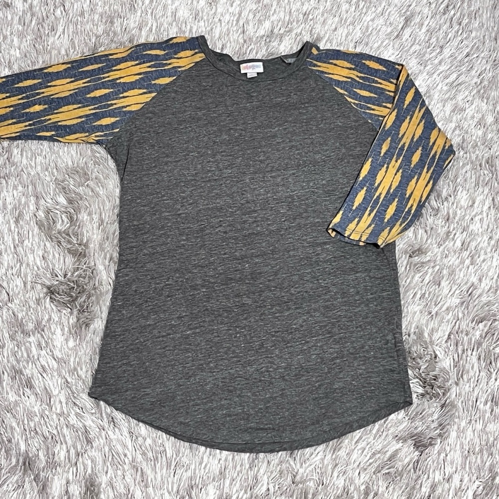 LuLaRoe Randy Raglan Tee Size Small